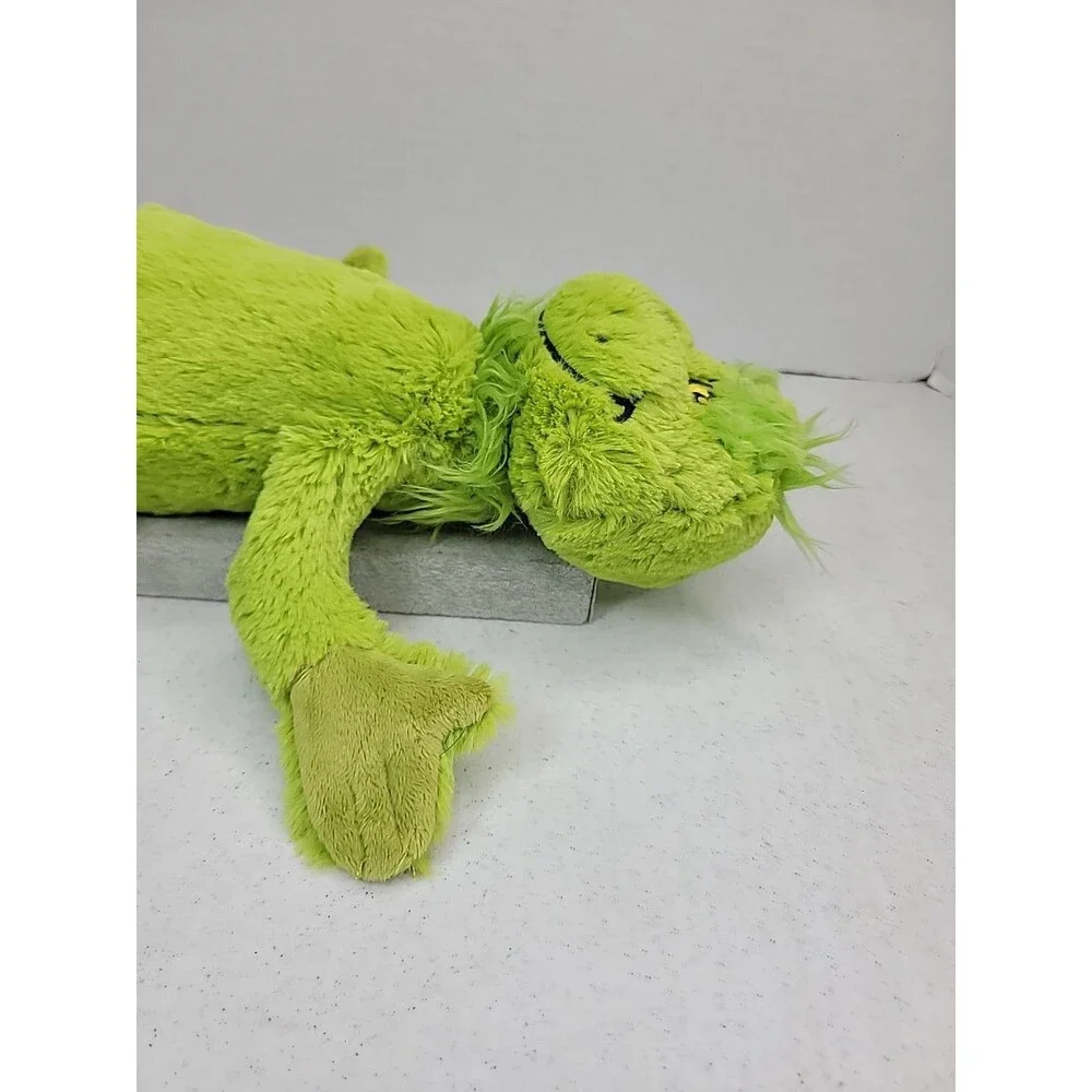 2022 Aurora Dr. Seuss The Grinch 15